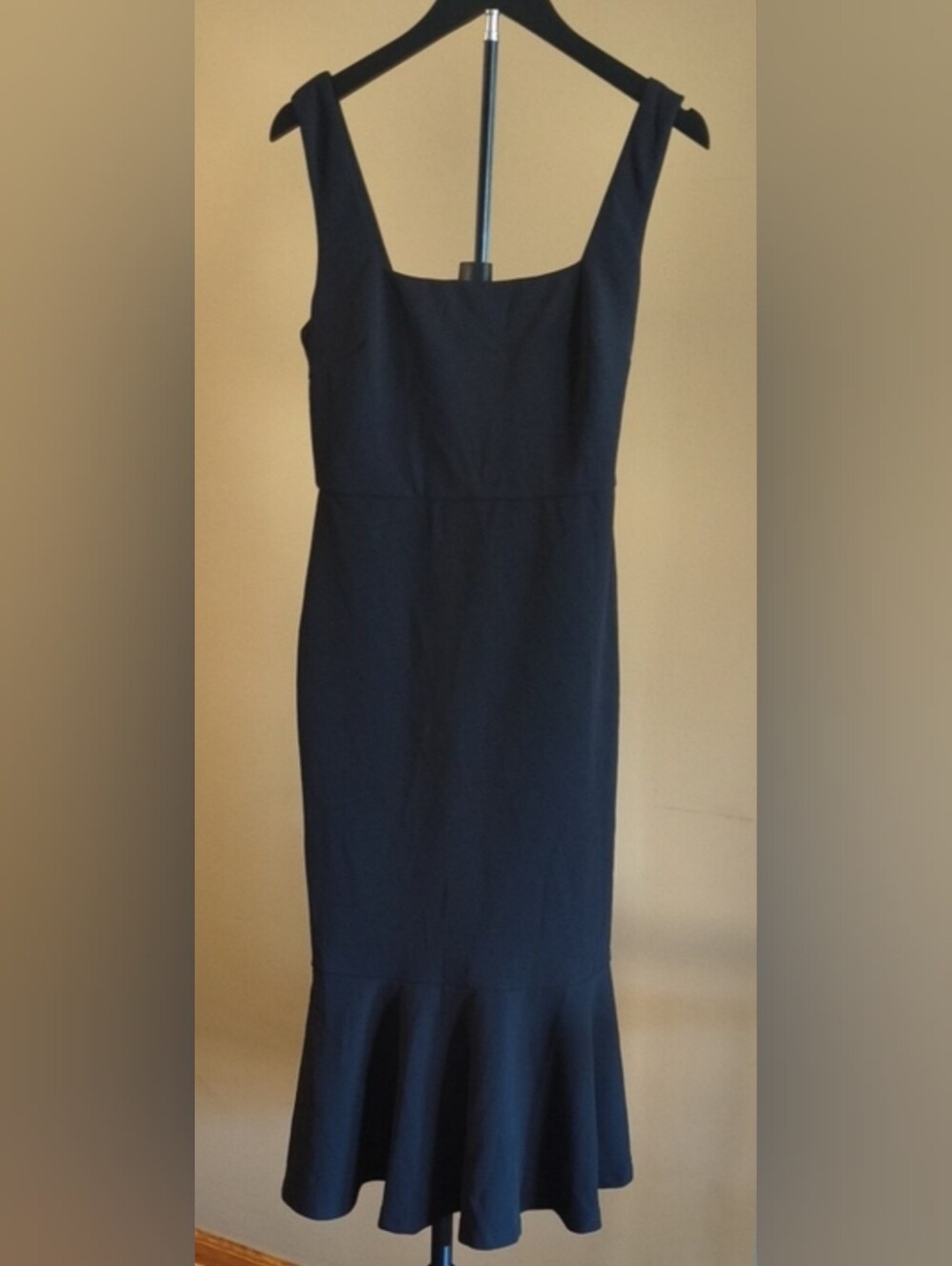 Lulu's Black Sleeveless Midi Dress with Flounced Hem